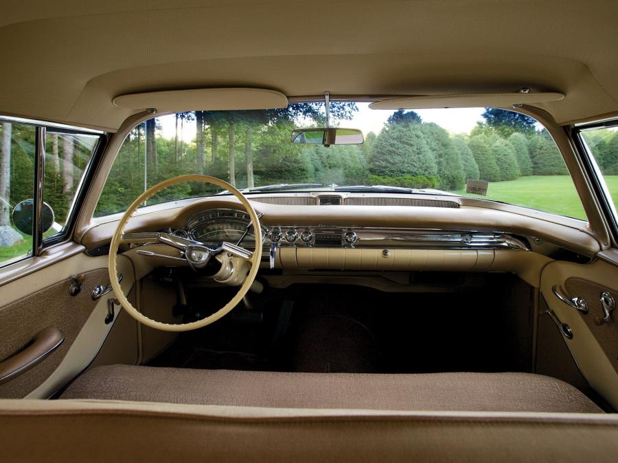  Oldsmobile Super 88 Holiday Sedan 1958 года  (фото 7 из 10)